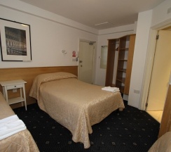 Двухместный номер Standard 2 отдельные кровати в The Ridgemount Hotel