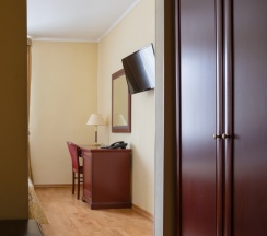 Двухместный номер Comfort двуспальная кровать в Кочубей центр