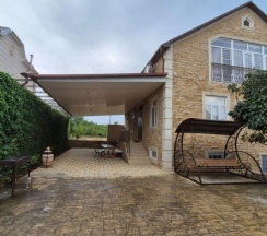 Коттедж с 5 комнатами с балконом и с красивым видом из окна в Коттеджи на Рублевке