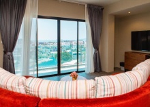 Люкс с 2 комнатами в Triple L Hotel Patong Beach