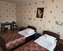 Двухместный номер эконом в блоке с общей ванной, с балконом в Патриот