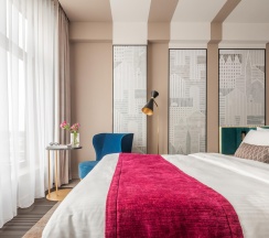 Номер стандарт с 1 двуспальной кроватью, вид на город в Mercure