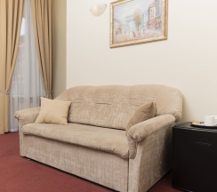 Двухместный семейный номер Comfort двуспальная кровать в Соната на Маяковского