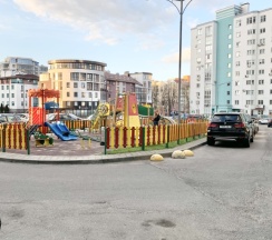 Двухместный номер Deluxe с балконом и с красивым видом из окна двуспальная кровать в Апартаменты on Repina 4 lux