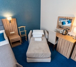 Двухместный комфорт  "Мансарда" в Blue Marlin Hotel