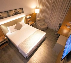 Трёхместный номер Superior в JL Hotel by Bourbon
