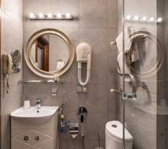 Одноместный номер в Martin Hotel