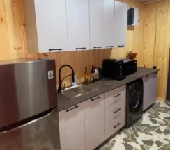 Полулюкс Premium с балконом и с видом на реку в Апарт-отель Mtrediani Wine Lodge