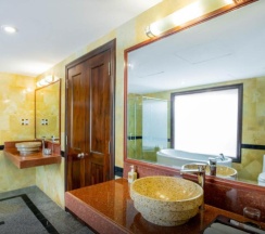 Двухместный люкс Executive (двуспальная кровать) в Diamond Bay Resort and Spa