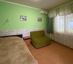 Стандарт  улучшенный с отдельным входом для 3 взрослых в Грин хаус