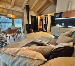 Лодж 4 с бесплатной сауной + Безлимитное посещение ЕлятыПарка в ЕлятыЛодж