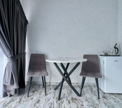 Номер улучшенный комфорт с 1 двуспальной кроватью в Белла