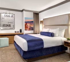 Двухместный номер Vegas Tower двуспальная кровать в The STRAT Hotel, Casino & Tower