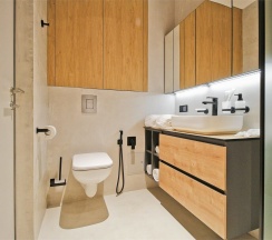 Сити Вип 6 в Ластадие