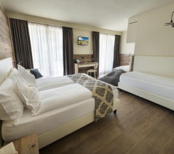 Четырёхместный номер Comfort в Hotel Sporting - Family Hospitality