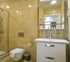 DeLux 2 комнатный в Турист