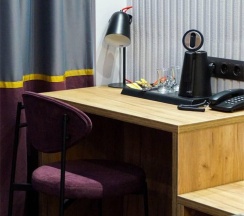 Номер улучшенный с 1 двуспальной кроватью Street в Green Garden Hotel