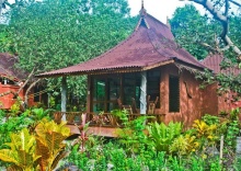 Полулюкс в Bamboo Bungalows