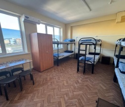 Койко-место в 10 -ти местном мужском номере стандарт(душ/туалет общий) в Сеть хостелов №1