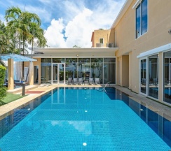 Вилла Pool с кухней с 4 комнатами в Splash Beach Resort