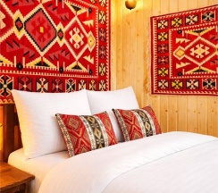 Трехкомнатный улучшенный стандарт с видом на горы | без балкона | 2 этаж в Hayat Haus