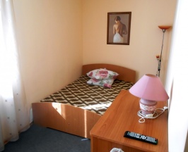 Номер Полулюкс №1 в Кировский