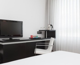 Двухместный номер Standard 2 отдельные кровати в Axor Barajas