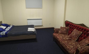 Трёхместный номер Standard в DDhotel Almaty