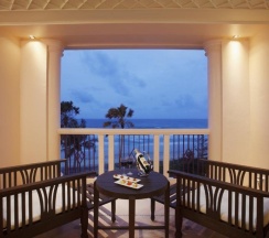 Двухместный номер Premium Deluxe с балконом двуспальная кровать в Отель Centara Grand Beach Resort Phuket