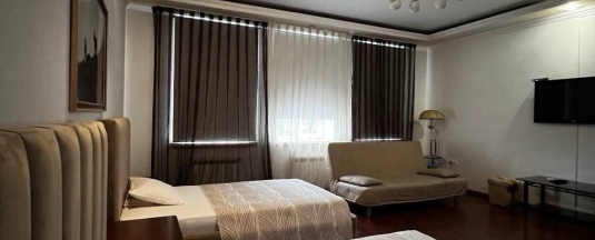 3-местный номер улучшенный с 2 односпальными кроватями в Адам