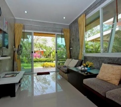 Бунгало Deluxe с балконом в Maikhao Home Garden Bungalow