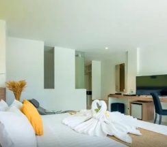 Двухместный номер двуспальная кровать в The Lantern Resorts Patong