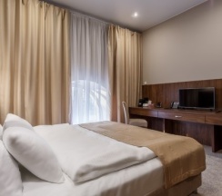 Двухместный номер «ДЕЛЮКС» с одной кроватью в Riverside Hotel