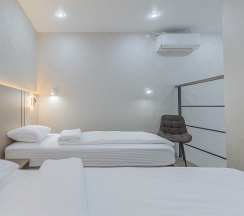 Улучшенные четырехместные апартаменты 1+1+1+1 | Superior apt QUAD 1+1+1+1 в Аура