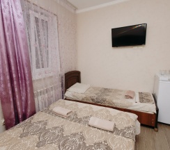 Четырёхместный номер Comfort с красивым видом из окна в Анапа Сити