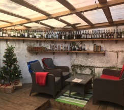 Студия в стиле лофт с верандой в Neptunea