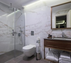 Двухместный номер Seaview Deluxe двуспальная кровать в Azzap Hotel Galata