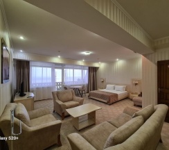 Джуниор сюит с балконом и видом на море  в Green house