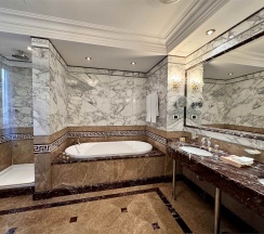 Улучшенный номер без вида (внутренний двор или мансарда) в Taleon Imperial Hotel