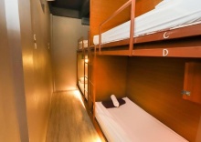 Кровать в общем номере Цокольный этаж в Loftel 22 Hostel