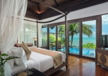 Pool Villa beachfront в Nora Buri Resort & Spa