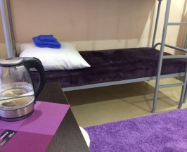 Кровать в 4-местном общем номере в Арт-Хостел