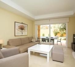 Вилла с 5 комнатами с видом на море в Villas Av Los Altos De Marbella