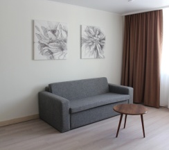 Двухместный люкс Executive с видом на парк двуспальная кровать в TÖR`RE Astana by Wyndham