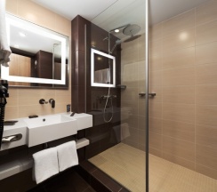 Улучшенный номер с двумя односпальными кроватями в Novotel Москва Аэропорт Шереметьево