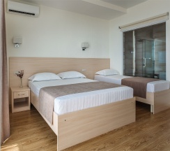 Стандартный четырехместный номер с видом на море на высоком этаже в Del Mar Inn