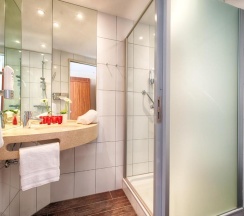 Двухместный номер Comfort 2 отдельные кровати в Leonardo Hotel Dresden Altstadt