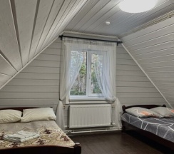 Коттедж 2 спальни в Аленушка