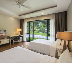 Вилла с 3 комнатами рядом с пляжем в Vinpearl Resort & Spa Nha Trang Bay