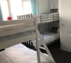 Семейный номер Standard в The Melrose Hotel
